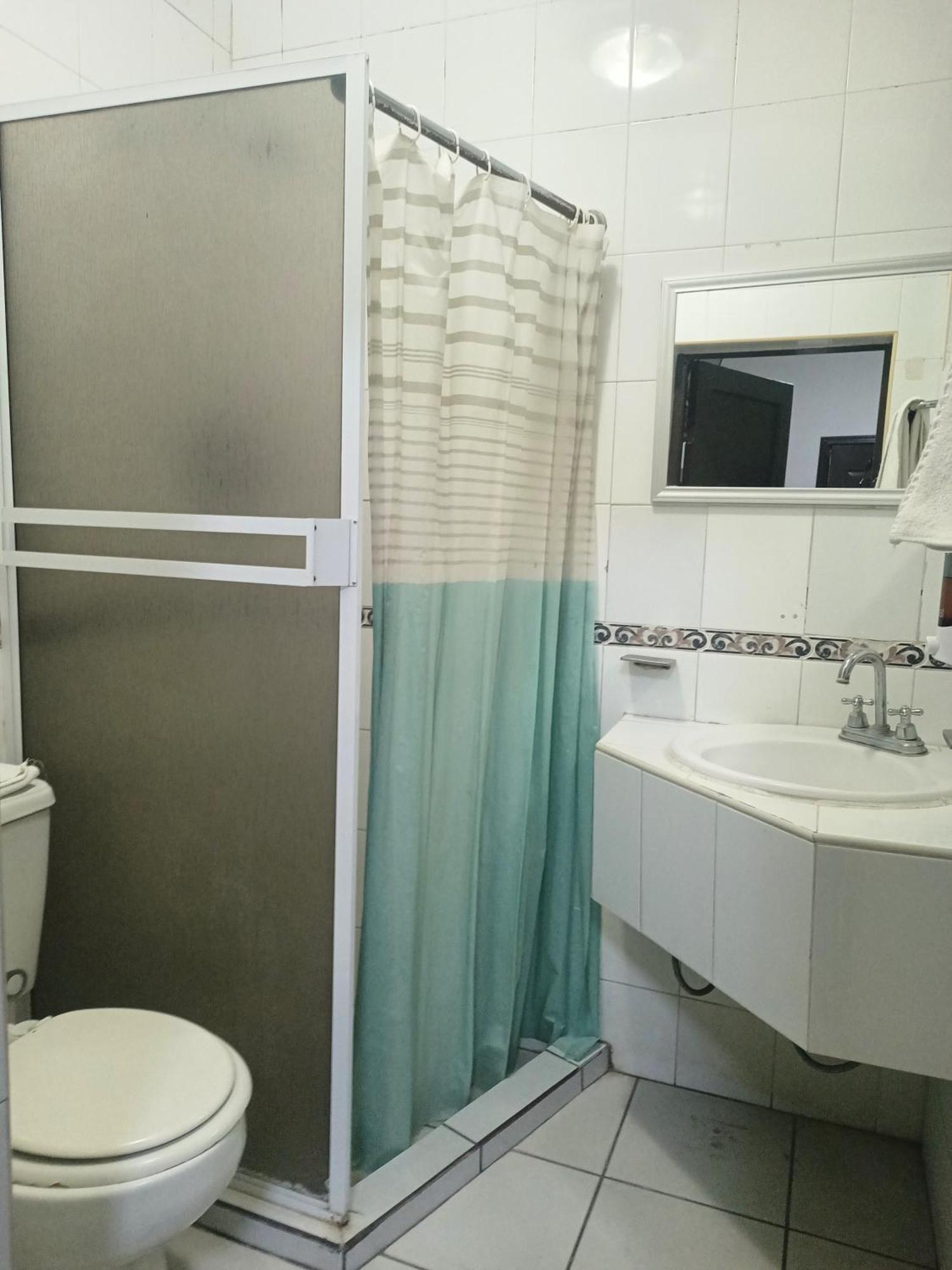 Hotel Baeza Делисьяс Экстерьер фото